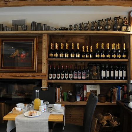 L'Abri Des Amis Hotell Courmayeur Eksteriør bilde