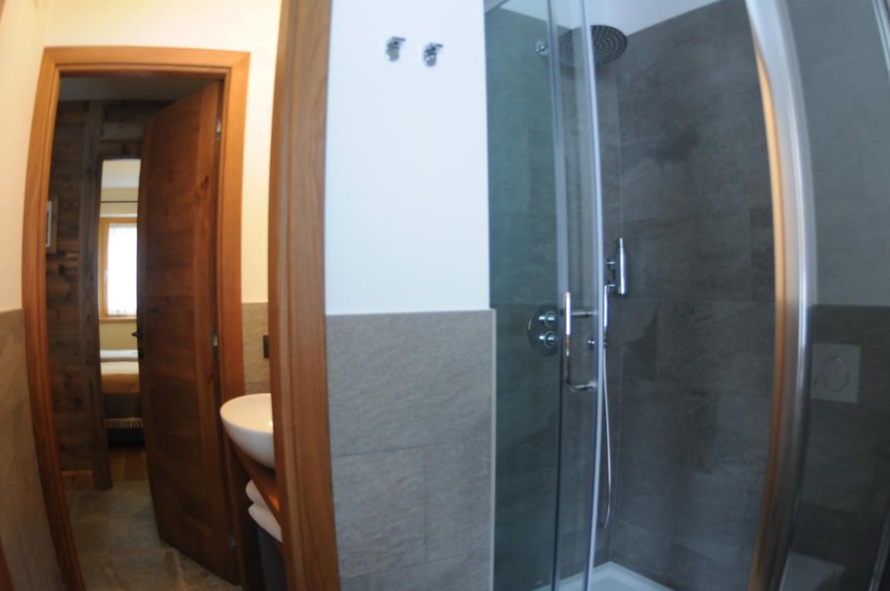 L'Abri Des Amis Hotell Courmayeur Eksteriør bilde